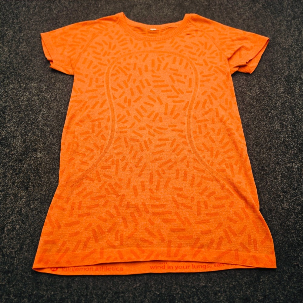 Lululemon Swiftly Tech Top Womens 6 Orange Geometric Dash Short Sleeve Shirt